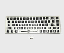 Cargar imagen en el visor de la galería, Limited Edition : Keycaps.gg KC65 -  65% Keyboard Base